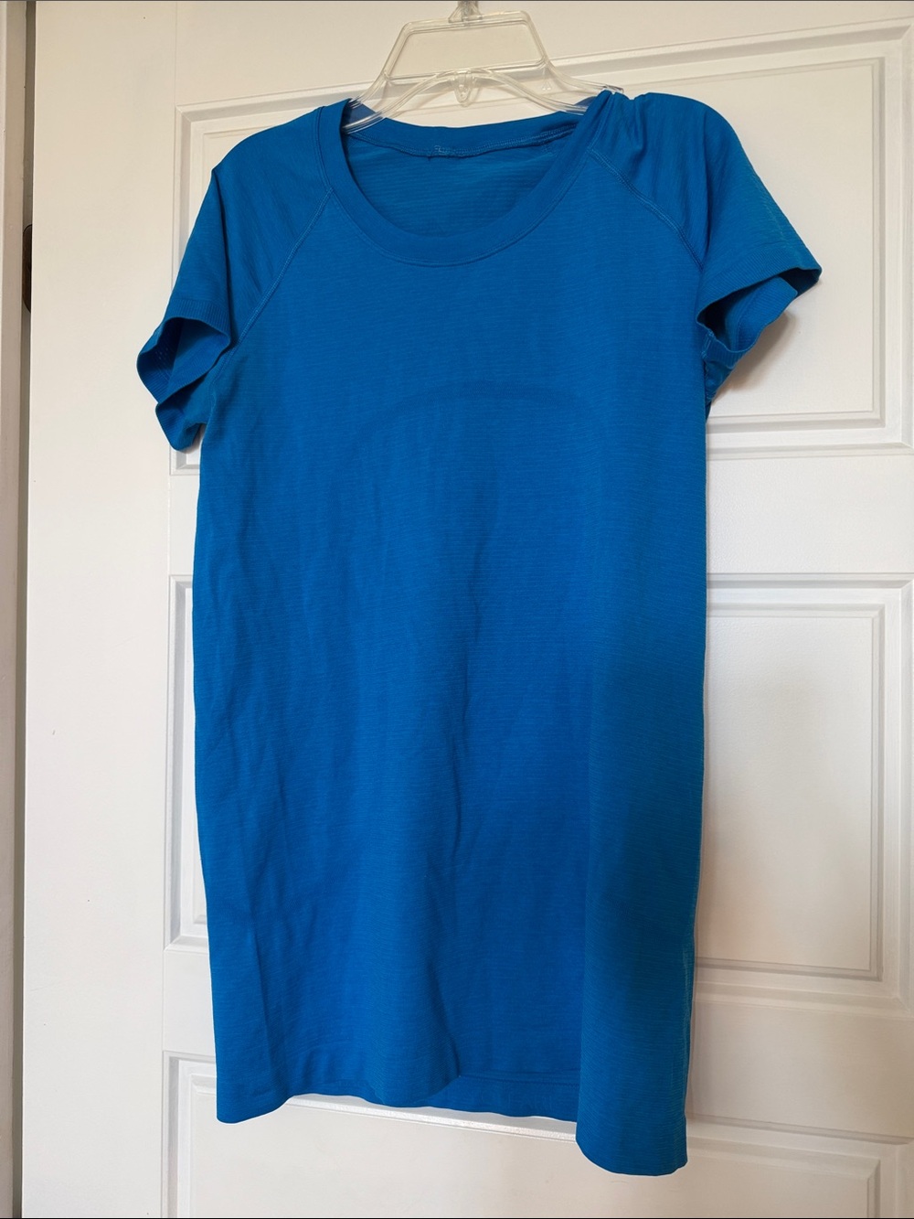 lululemon athletica Electric Blue Short Sleeve Crewneck Top